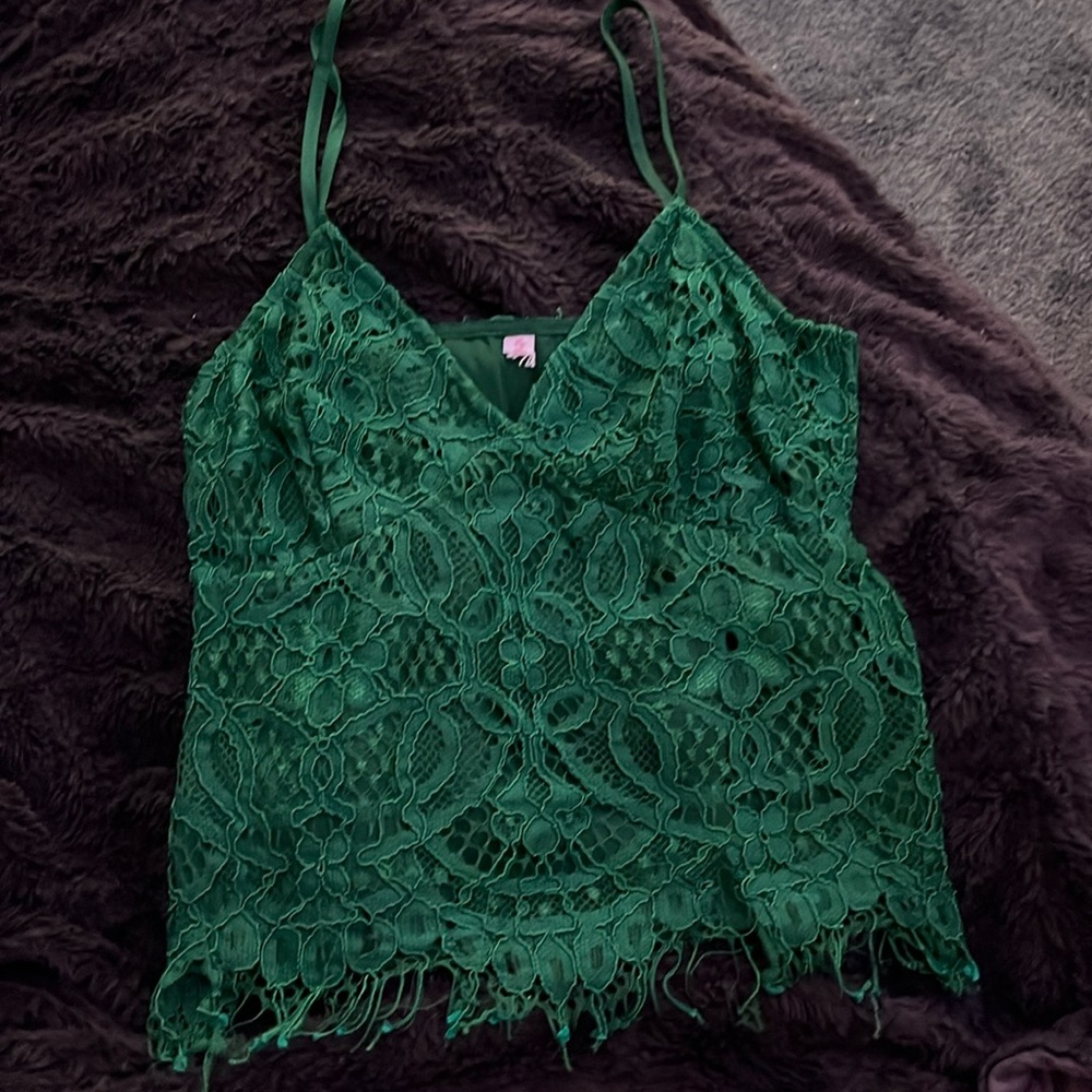 GREEN pretty crop top laced very pretty and sexy small